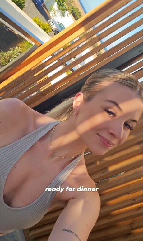 CorinaBRX nude model photos