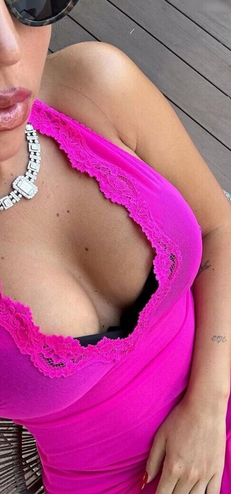 blue hair onlyfans hd images