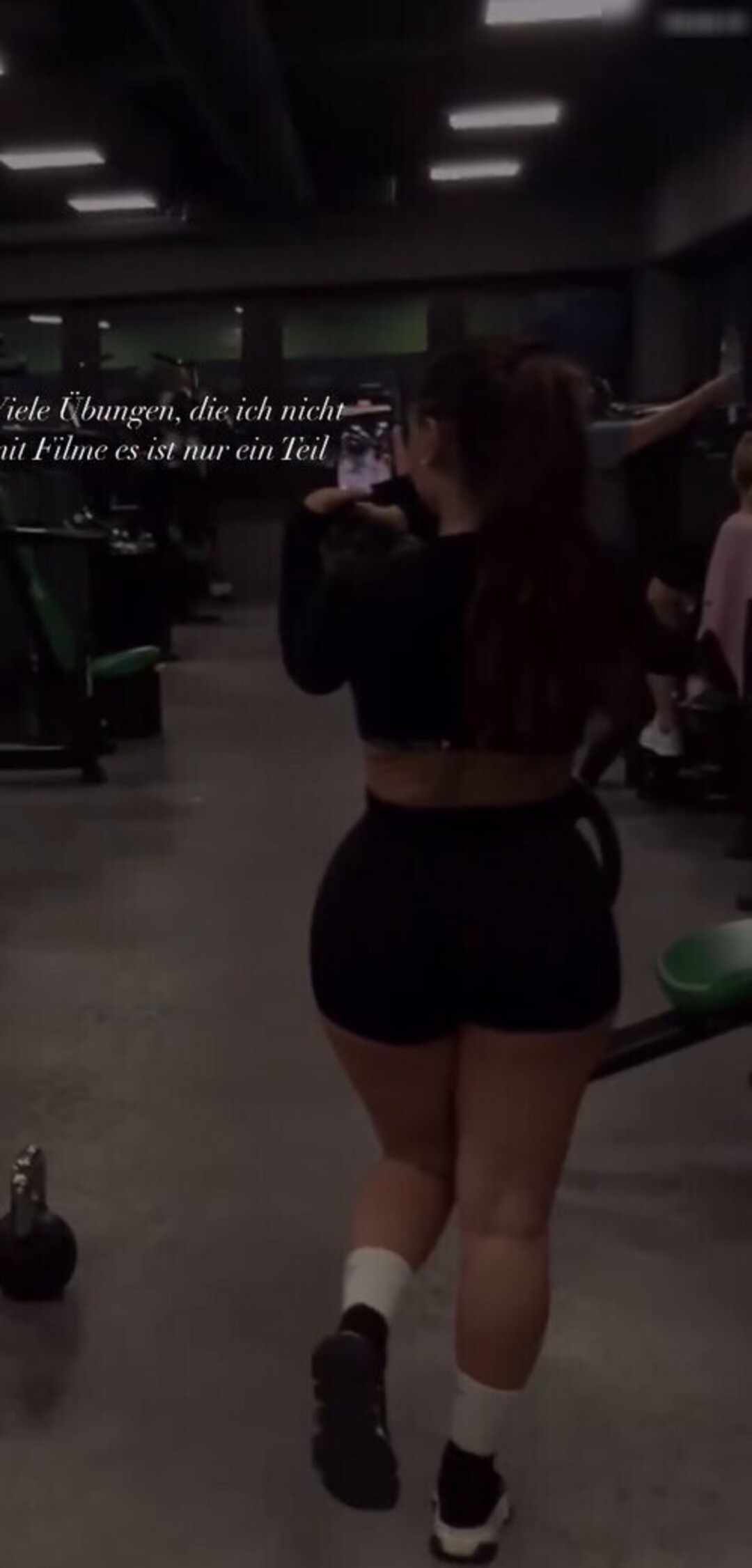 babe brunette onlyfans naked image