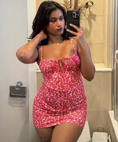 senoritasara sexy model galleries