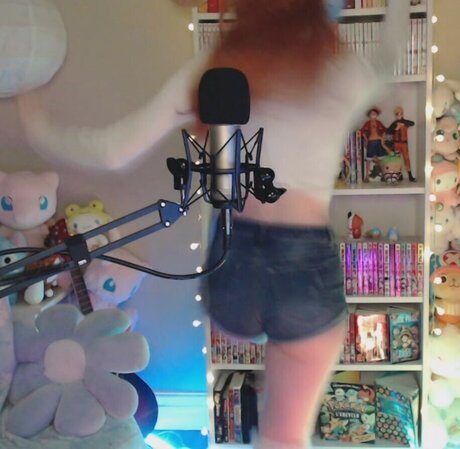 Skymi chan exclusive star pictures