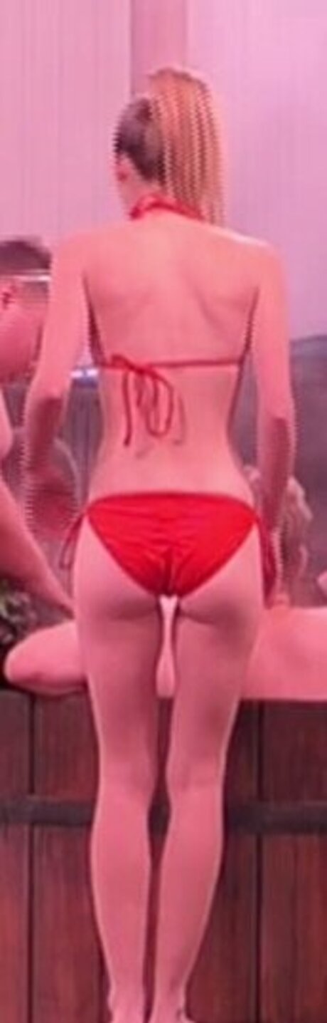 quitelola sexy actress image