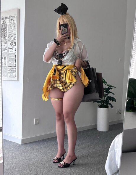 Rumipeach top model images