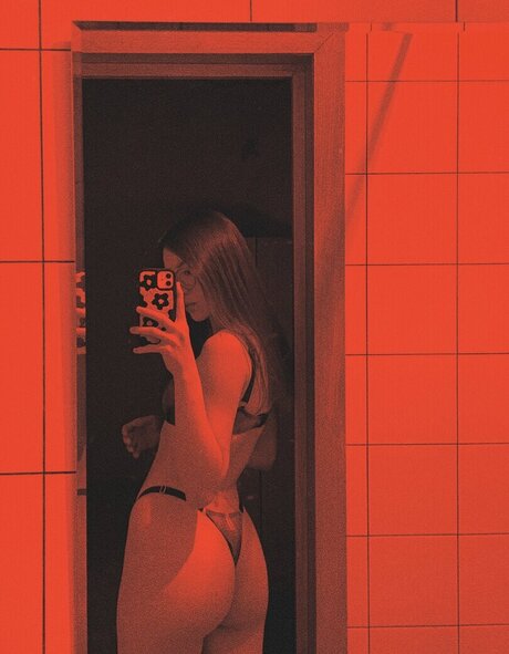 Kuromiromi model hot images