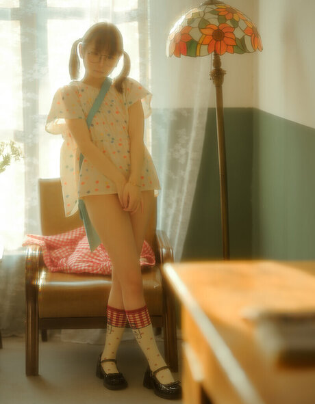 LynnLi7698 pornstar adult galleries