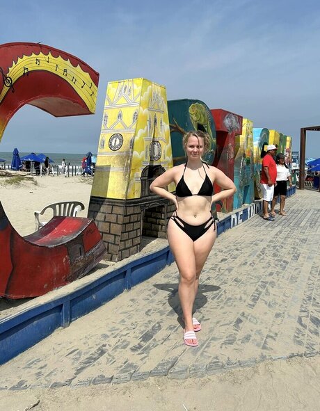 Melanie El Baghdadi porn star picture