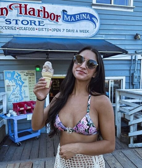 Mikaelachavezt sexy star gallery