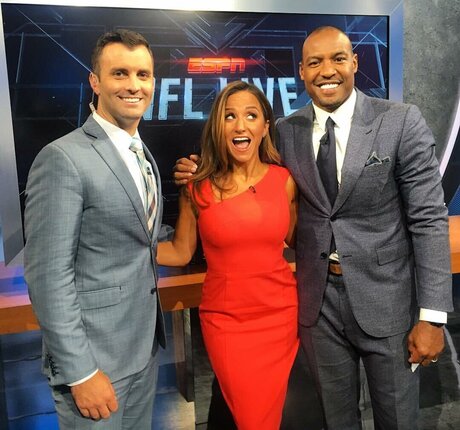 saggy milf onlyfans nude galleries