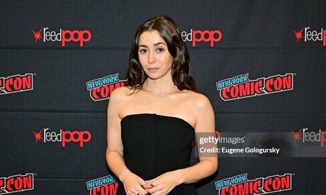 Cristin Milioti top pornstar img