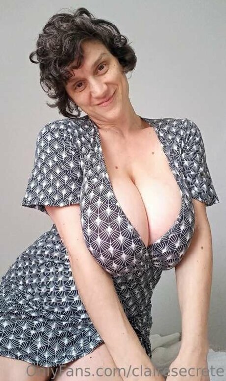 Claire Secrete pretty star pics