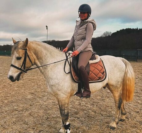 mollymercedes art actress photos