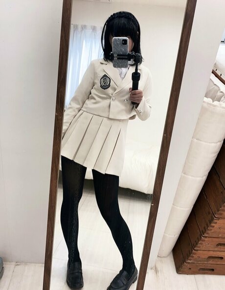 Kogane Akino adult model pics