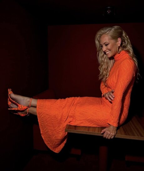 Angela Finger Erben star high quality picture