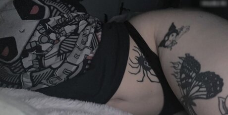 Laurinchhhe hd model image