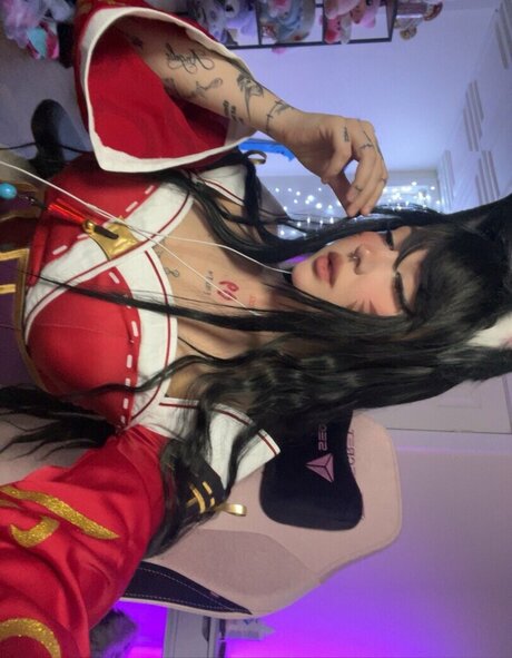 Laurinchhhe nude model photos