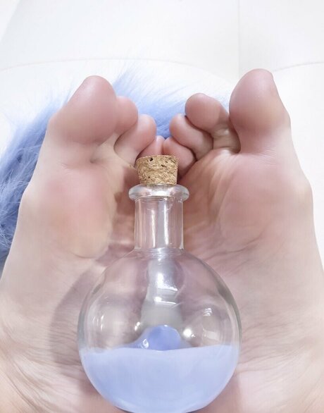 Tsuki Tyann sexy star images