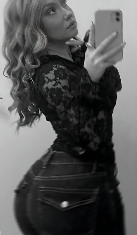 Tilde M llergren model exclusive pic