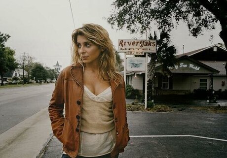 Julie Zenatti naked model image