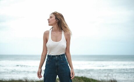 Caroline Abras xxx star img