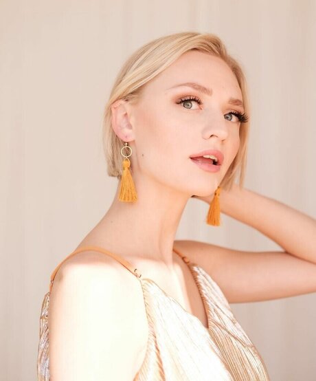 ashleyyy597 hd actress photo