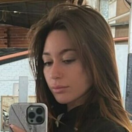 Nara Arce adult actress image