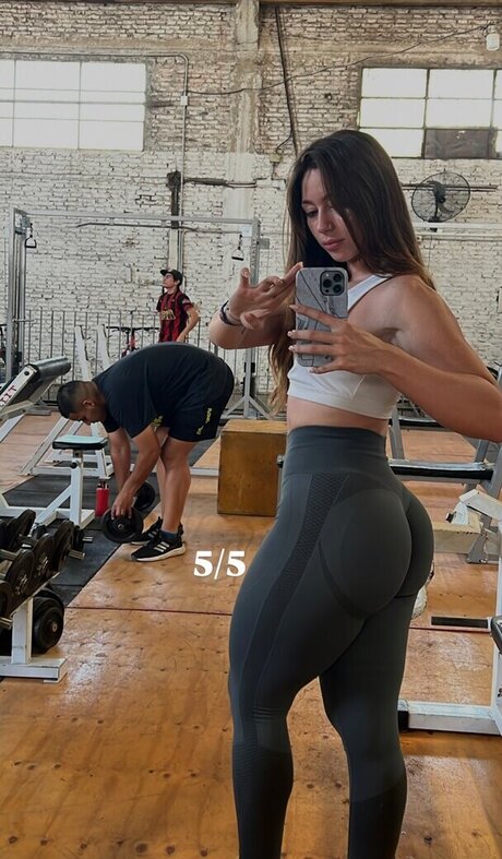 Nara Arce model nudes pics