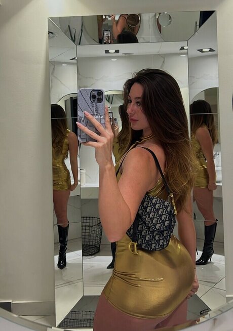 Nara Arce pornstar exclusive picture