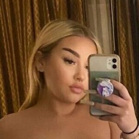 Sage Dovina sexy star galleries