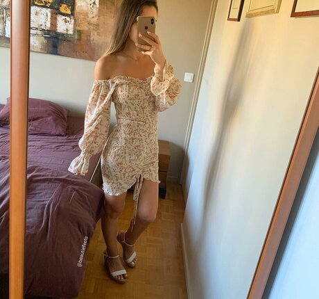 adriana feetgirl naked actress photos