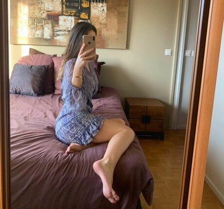 adriana feetgirl adult actress pic