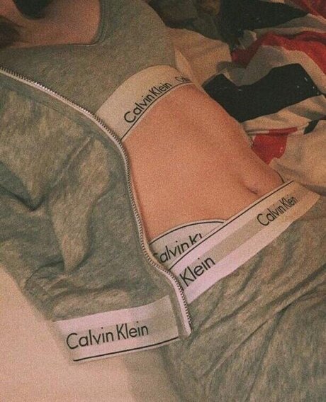 Blue mogli sexy star image