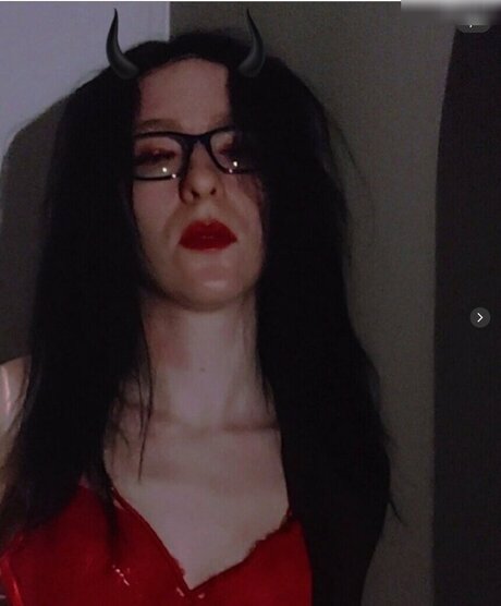 Blue mogli high quality actress pic