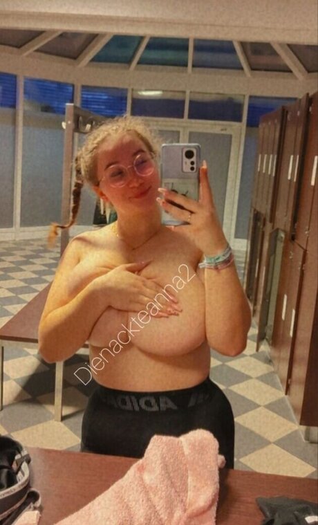 Dienaxkteanna model porn pic