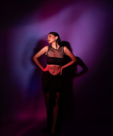 Anushka Sen star nude pic