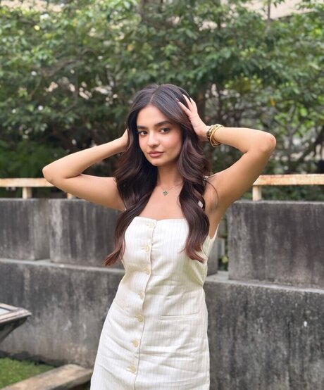 Anushka Sen star naked archive