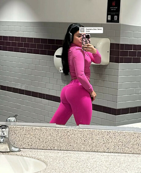 Tati Mcquay pornographic model pic