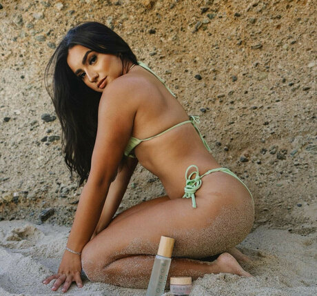 Tati Mcquay art star image