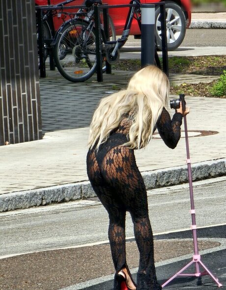 Wer ist das_ model art photo