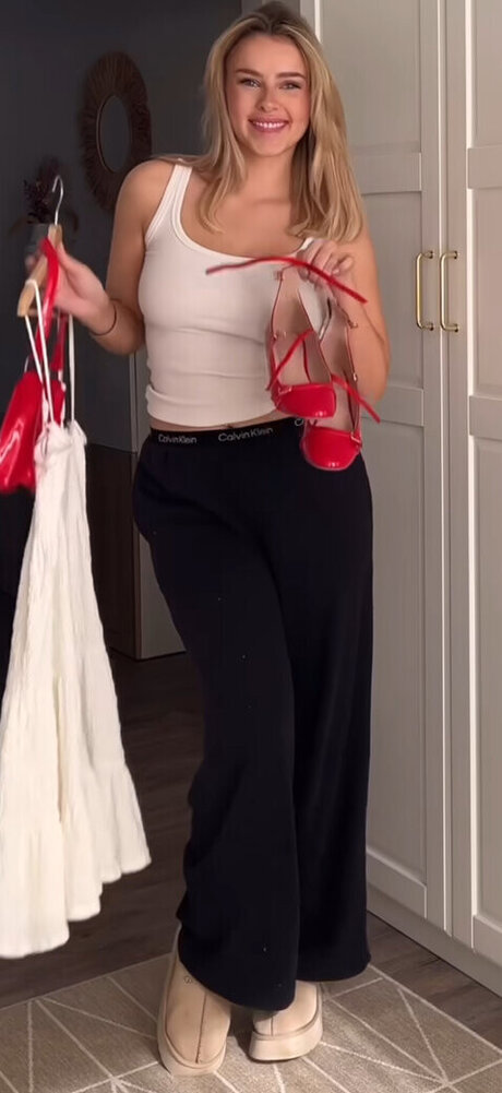 mature asian onlyfans porno pic