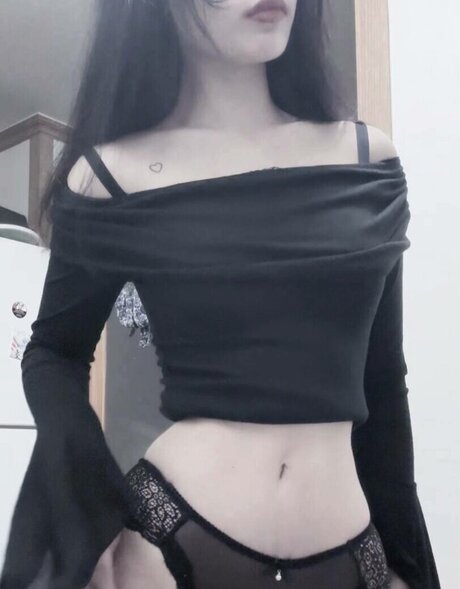 shinoaqi nude pornstar picture