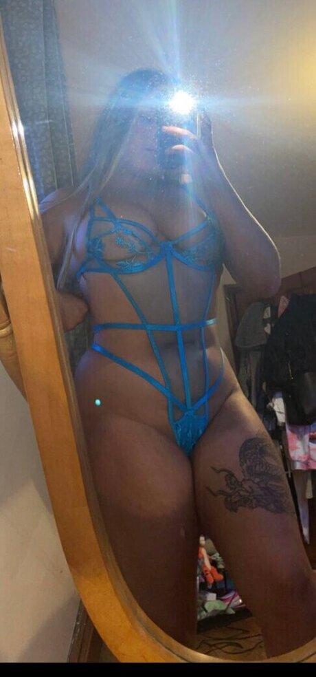 Dxrvlaxo star hot photo