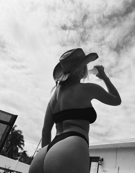 Bella Paulson erotic star pic