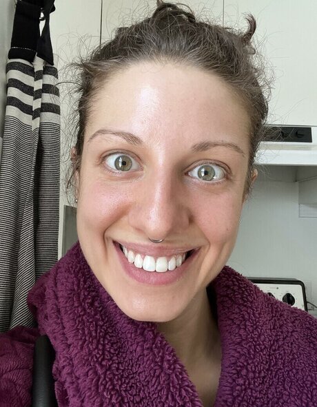 Victoria Liro hd actress picture