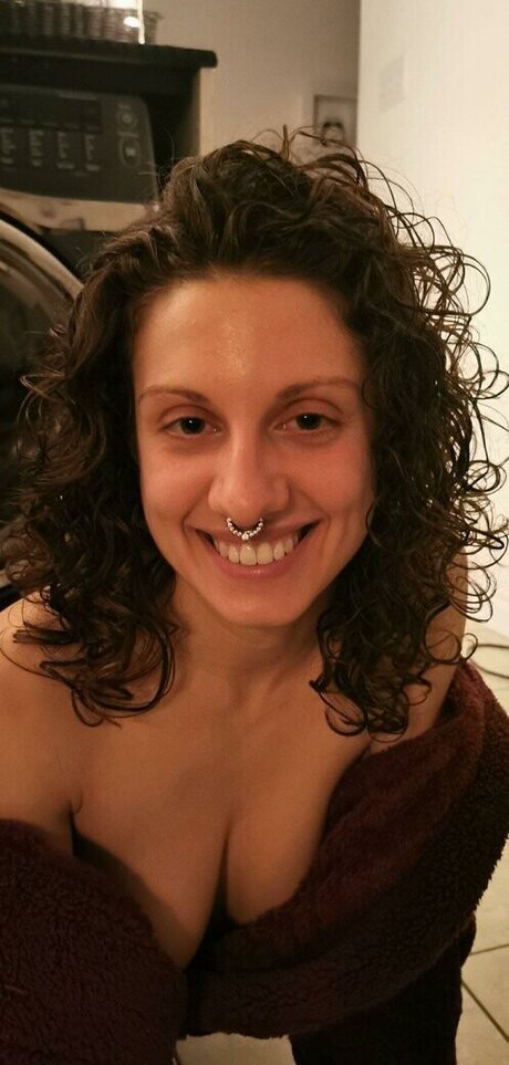 Victoria Liro nude pornstar pic