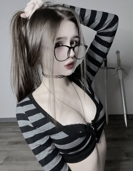 devisuka high quality pornstar pic