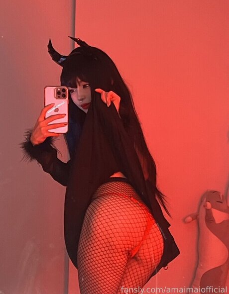 Amaimaiofficial model naked img