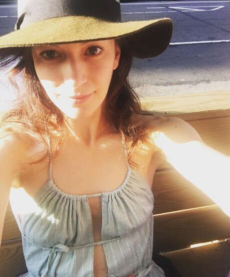 Britt Lower hd star photo