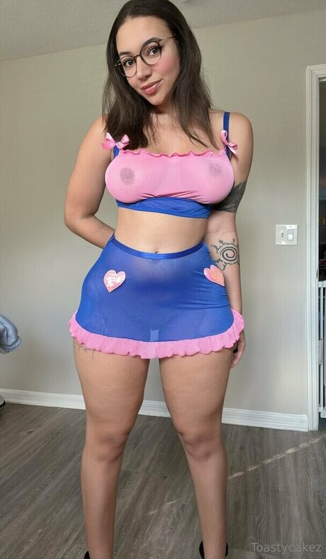 Toastycakez top star photos