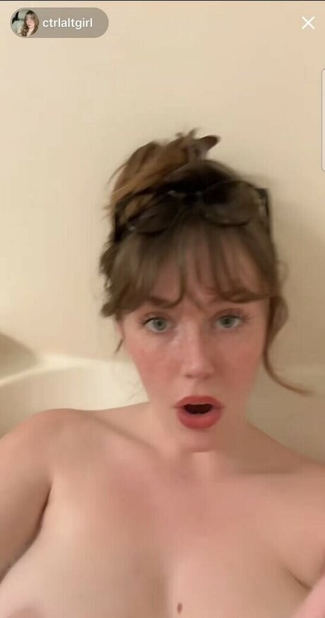 Ctrlaltgirl naked pornstar picture