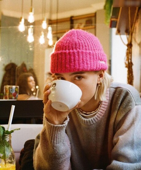 Lisa und Lena pornstar nude images